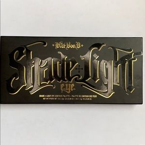 Kat Von D Shade + Light Eye